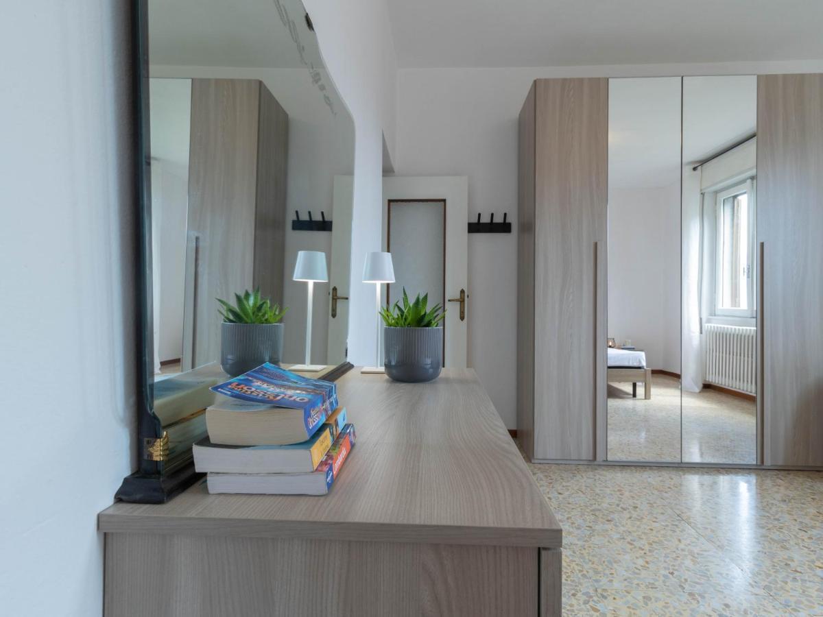 מנדלו דל לאריו Mamma Ciccia Holiday Home - Mountains & Lake מראה חיצוני תמונה
